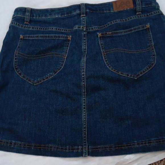 Blue Jean skirt with attached  shorts. - Picture 2 of 5